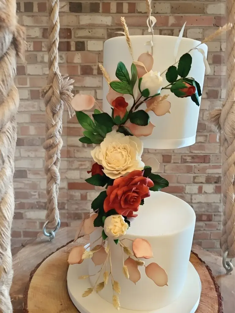 Floating Wedding Cake – Royston Hertfordshire Floating tier wedding cake with handcrafted sugar flowers in Royston, Hertfordshire by Harebell Creations